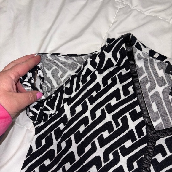 Inc vivacous blouse top leather trim small black white international concepts - Picture 3 of 6